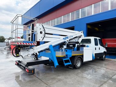 В Україні продемонстрували потужну автовишку на шасі IVECO (фото)