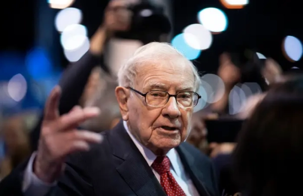 Баффет іде з посади голови Berkshire Hathaway