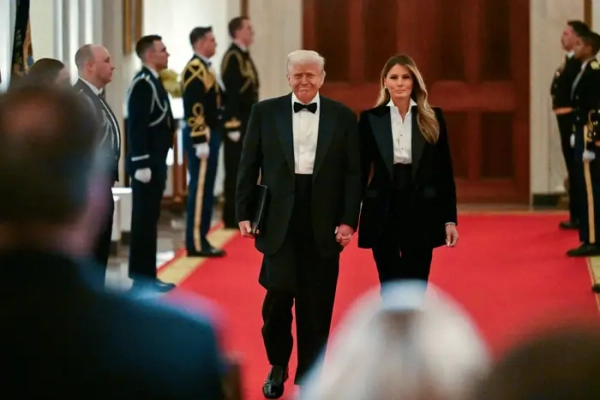 Дональд Трамп та Меланія Трамп на вечері Національної асоціації губернаторів у Білому домі.