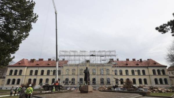 Відновлення університету на Львівщині: на кошти, зібрані після обстрілів, відреставрують корпус