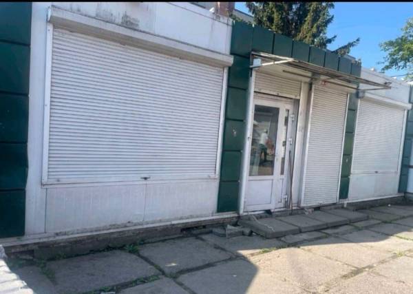 Демонтаж кіоску у Рудному