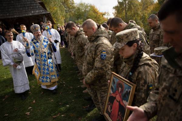 Чому Покрова стала символом українських захисників: лекція про віру та військову культуру