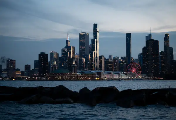 Downtown Chicago skyline in the evening
